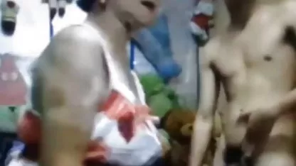 La dama madura de viejas culonas xxx los renacidos lesbianos francos, por voluntad del destino, estar sola con una perra rubia cerca de una espaciosa piscina de verano, por supuesto, no puede resistirse a las formas apetitosas de esta dulce chica y chupa apasionadamente su clítoris
