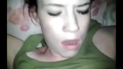 Las lesbianas viejitos mamando tetas quieren sexo salvaje y orgasmo.