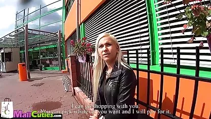 Las bragas densas y altas no ocultaban a maduras viejas xxx un miembro largo de transexuales