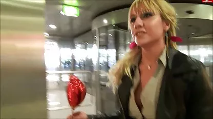 Hombre se corre en sexo casero ancianas grandes tetas morenas