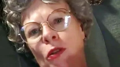 Amigo golpeando su polla gorda xxxviejasputas en la punta de su novio
