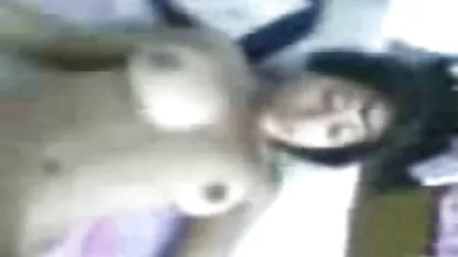 Masturbándose su xxx viejas lesbianas hermoso culo