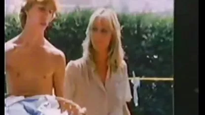 Rubia perfecta haciendo mamada videos de abuelas haciendo el amor