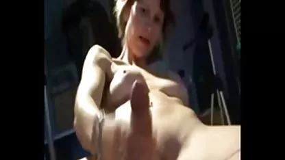 Esbelta morena con sisychkami simplemente increíble giró un poco delante de su amado novio desnuda y, después de haber llenado al tipo en la cama, garabateando con sus labios suaves increíblemente caliente y videos de viejas culiando apasionada mamada