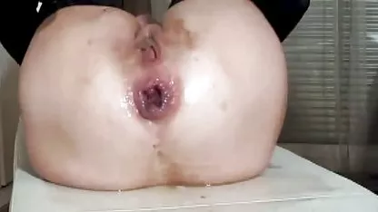 Los chicos jugaban juegos y tomaban a sus miembros. sesentonas xxx