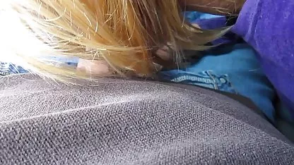 Maravilloso profesor de porno con anciana singando enormes tetas.