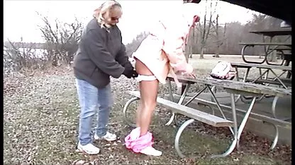Hermosa chica negra quiero ver viejas chichonas chupa polla alemana