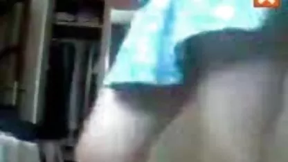 Una camioneta con una hermosa rubia sexy que aceptó tener relaciones sexuales por 100 euros. sexo de viejas