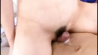 Joven morena con coletas en copas disfruta viejas maduras cachondas Cooney y se la follan
