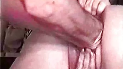 Las chicas tienen una fantasía muy violenta que les dice que los juegos de rol son una excelente manera de diversificar su vida videos abuelas peludas sexual.
