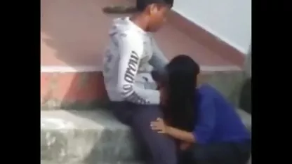 El padrastro maduro viejas maduras teniendo sexo hace cunnilingus de la hija joven Bailey Brookes
