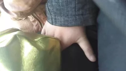 Después de una breve entrevista terminó en su boca. viejas muy cerdas
