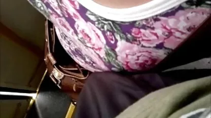 Chico sexy tiene sexo con una rubia en medias viejas gordas gratis negras
